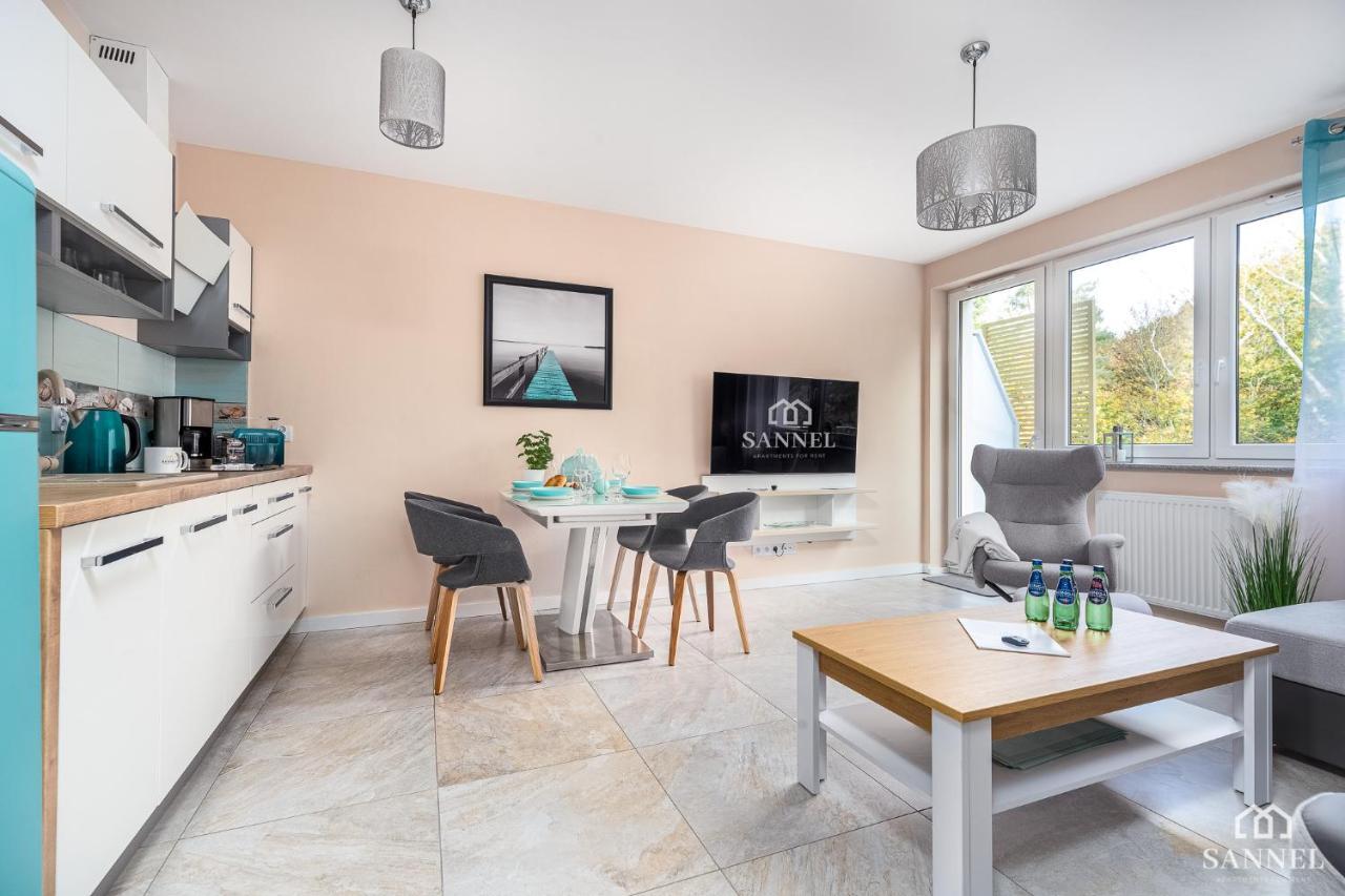 Apartament Lazure Przy Lesie-Sloneczne Tarasy Dziwnowek-Sannel Apartments For Rent エクステリア 写真