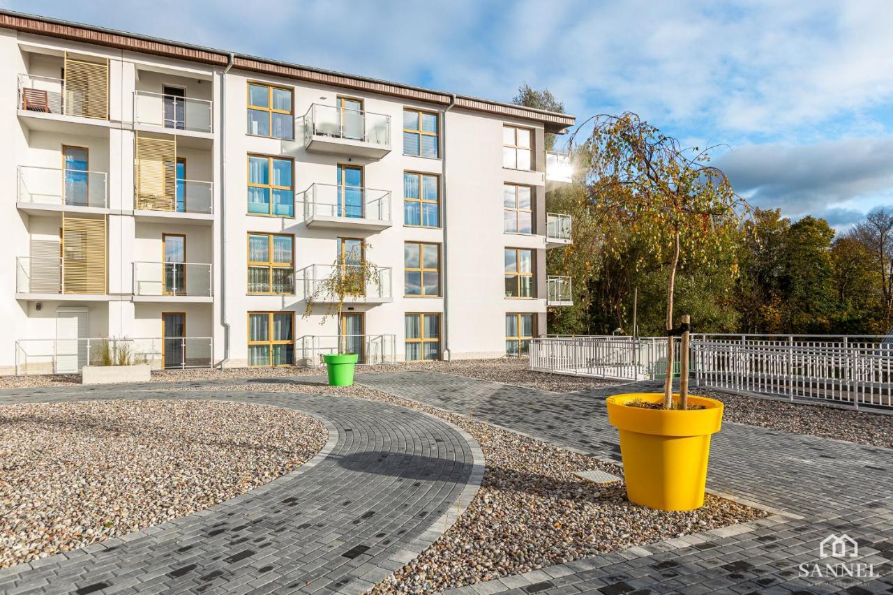 Apartament Lazure Przy Lesie-Sloneczne Tarasy Dziwnowek-Sannel Apartments For Rent エクステリア 写真