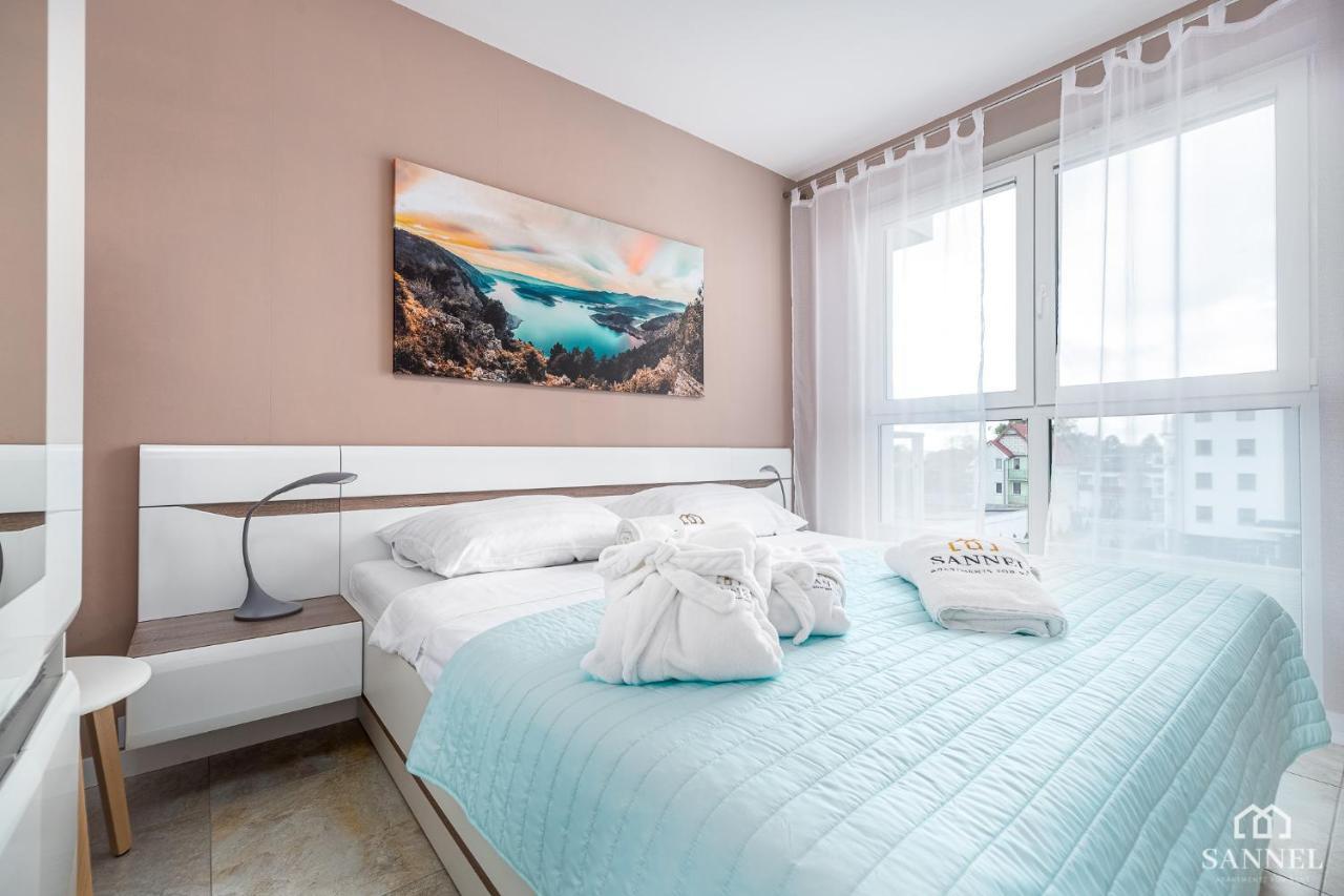 Apartament Lazure Przy Lesie-Sloneczne Tarasy Dziwnowek-Sannel Apartments For Rent エクステリア 写真