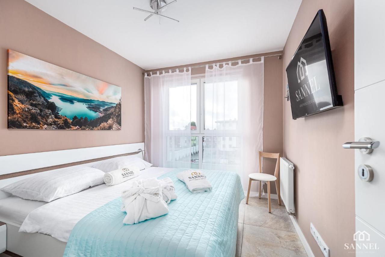 Apartament Lazure Przy Lesie-Sloneczne Tarasy Dziwnowek-Sannel Apartments For Rent エクステリア 写真
